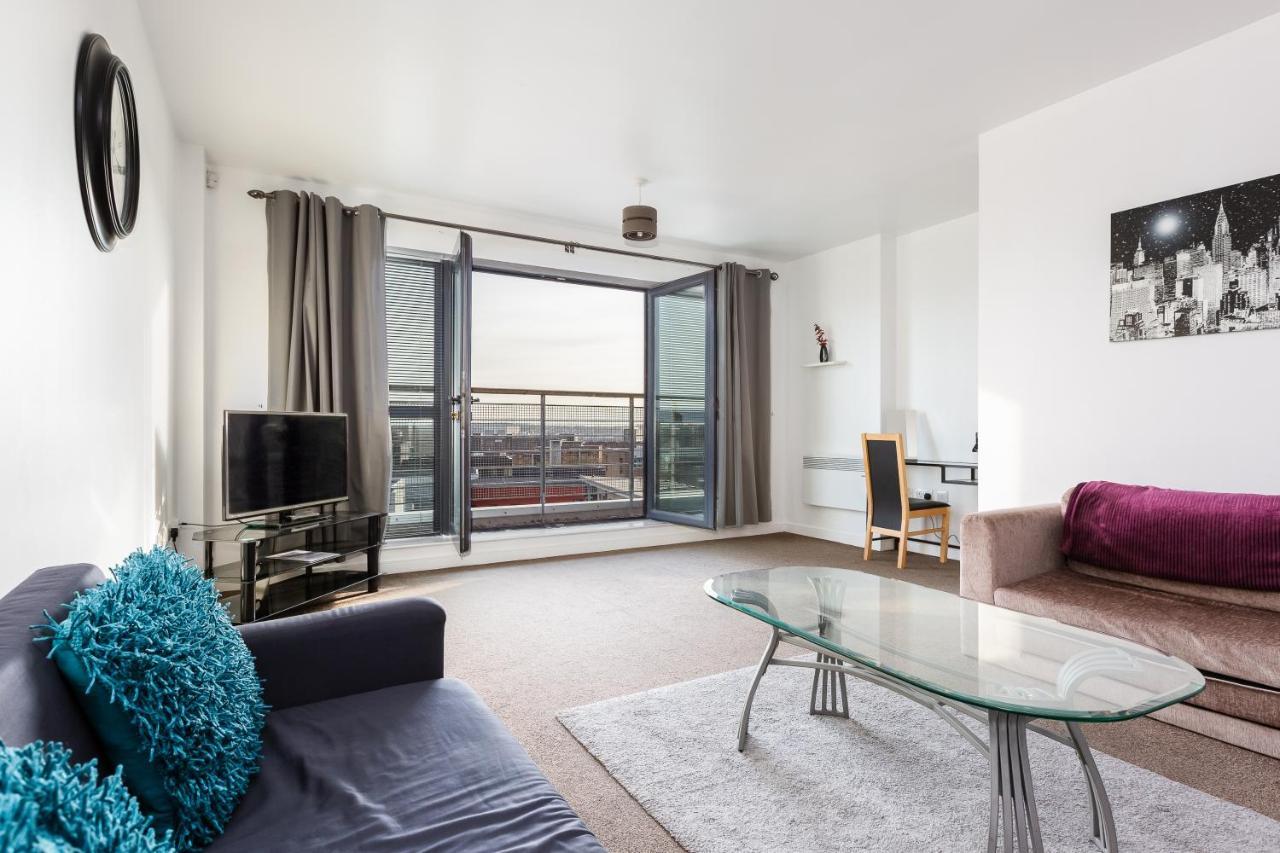 Liverpool City Centre Apartments - East Village Bagian luar foto