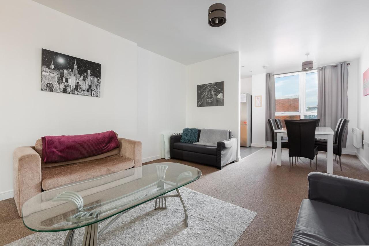 Liverpool City Centre Apartments - East Village Bagian luar foto