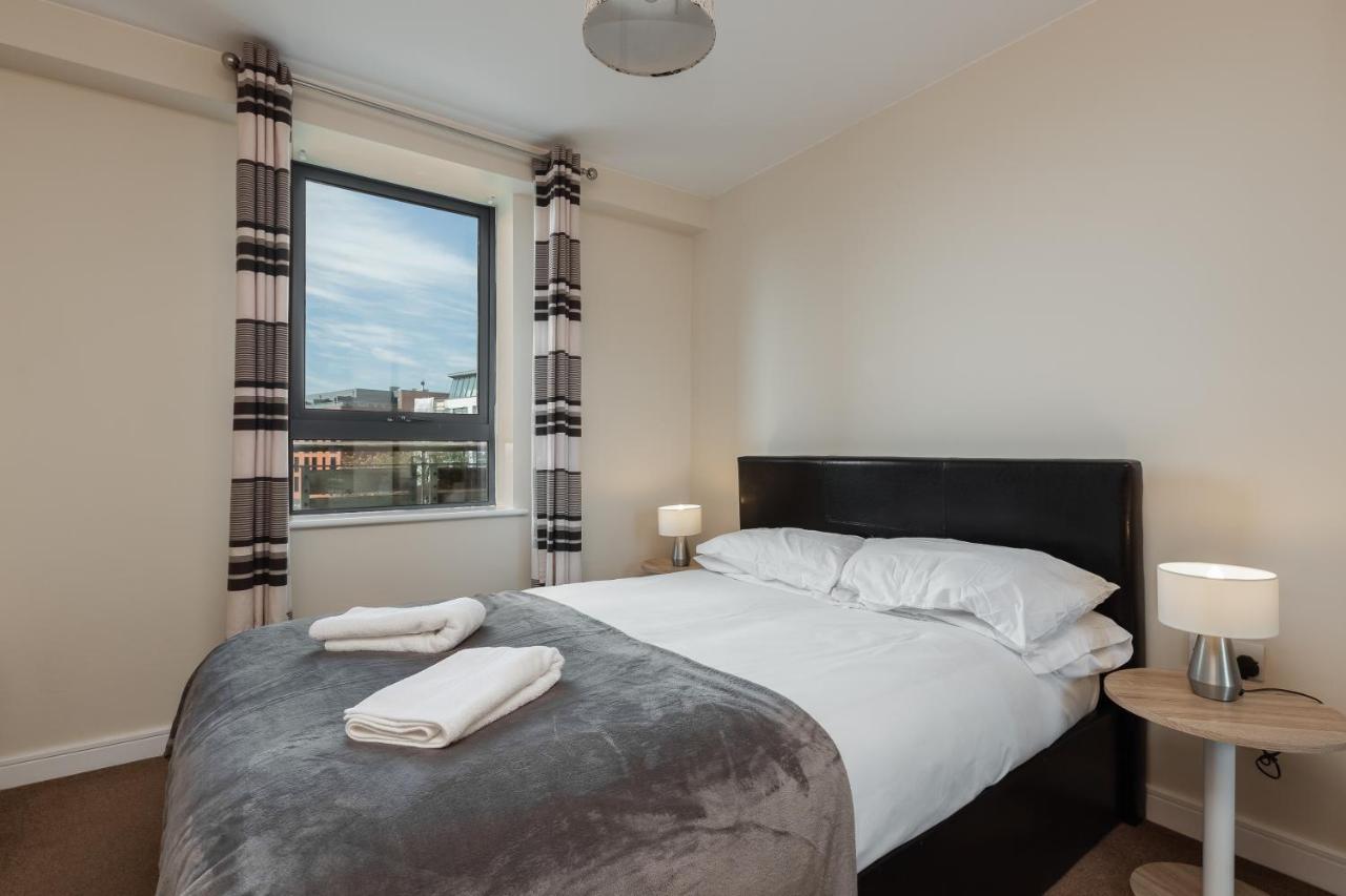 Liverpool City Centre Apartments - East Village Bagian luar foto